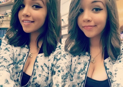 boobsandcleavage:  Boobs & Cleavage