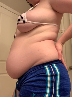 ffabellylover:Bringing back the blue shorts again ;) 