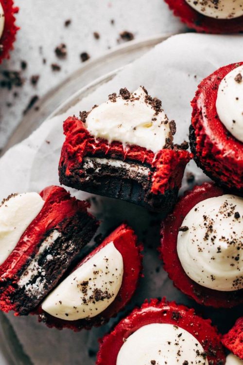 sweetoothgirl: mini red velvet brownie cheesecakes
