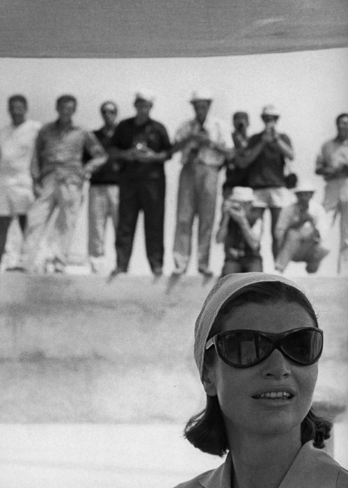 theimpossiblecool:Jackie O, Ravello, Italy, 1962. 