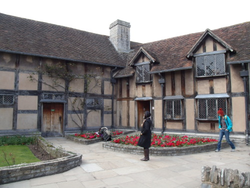 chocolatequeennk: Four hundred fifty years ago today, William Shakespeare was born in Stratford-Upon