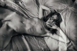 funny &amp; dirty:Anastasia Treplevbest of erotic photographhy:www.radical-lingerie.com