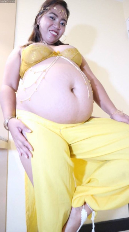 italian-belly:  Julie /  Stuffer31  adult photos