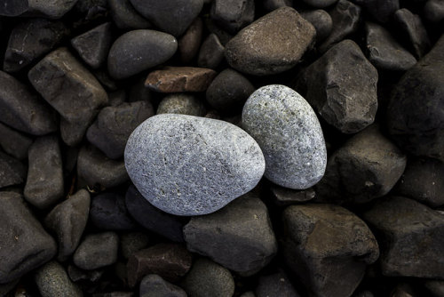 valscrapbook:  Lake Superior rocks by Andy Rathbun on Flickr.