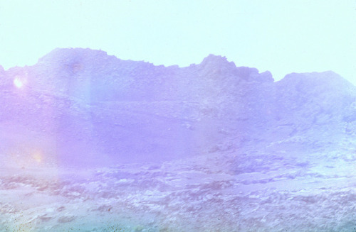 Basim Magdy, Investigating the Color Spectrum of a Post-Apocalyptic Future Landscape, 2013Film Proje