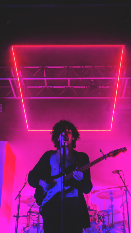 nightmr-wallppr:  Wallpapers Matty Healy. REQUEST ARE OPEN.REBLOG AND LIKE IF YOU USE.  ♥