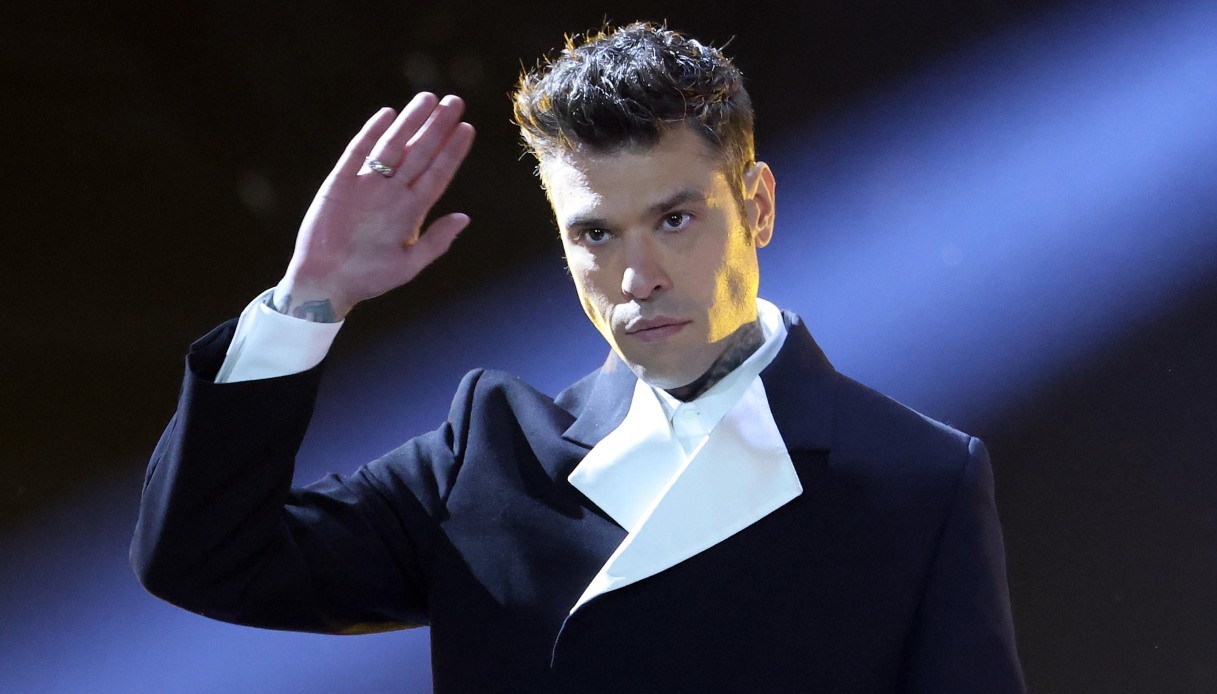 La Regione Lombardia corregge Fedez: "Con le sue donazioni 14 posti letto di terapia intensiva, non 150"