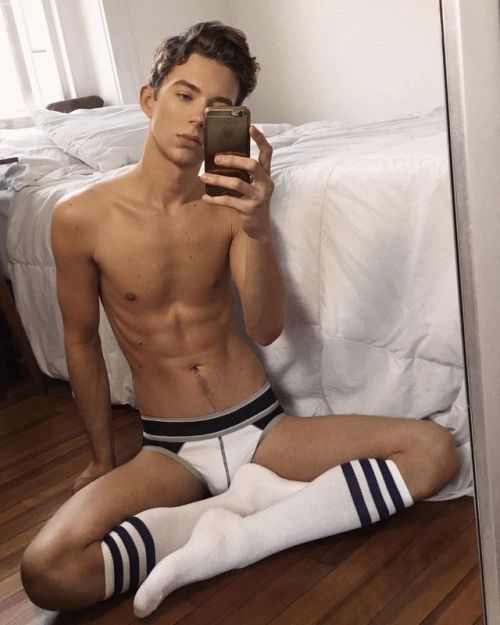 lotsaguys: LotsOfGuysCollected - The largest collection of hot guys on Tumblr. Check out the archive