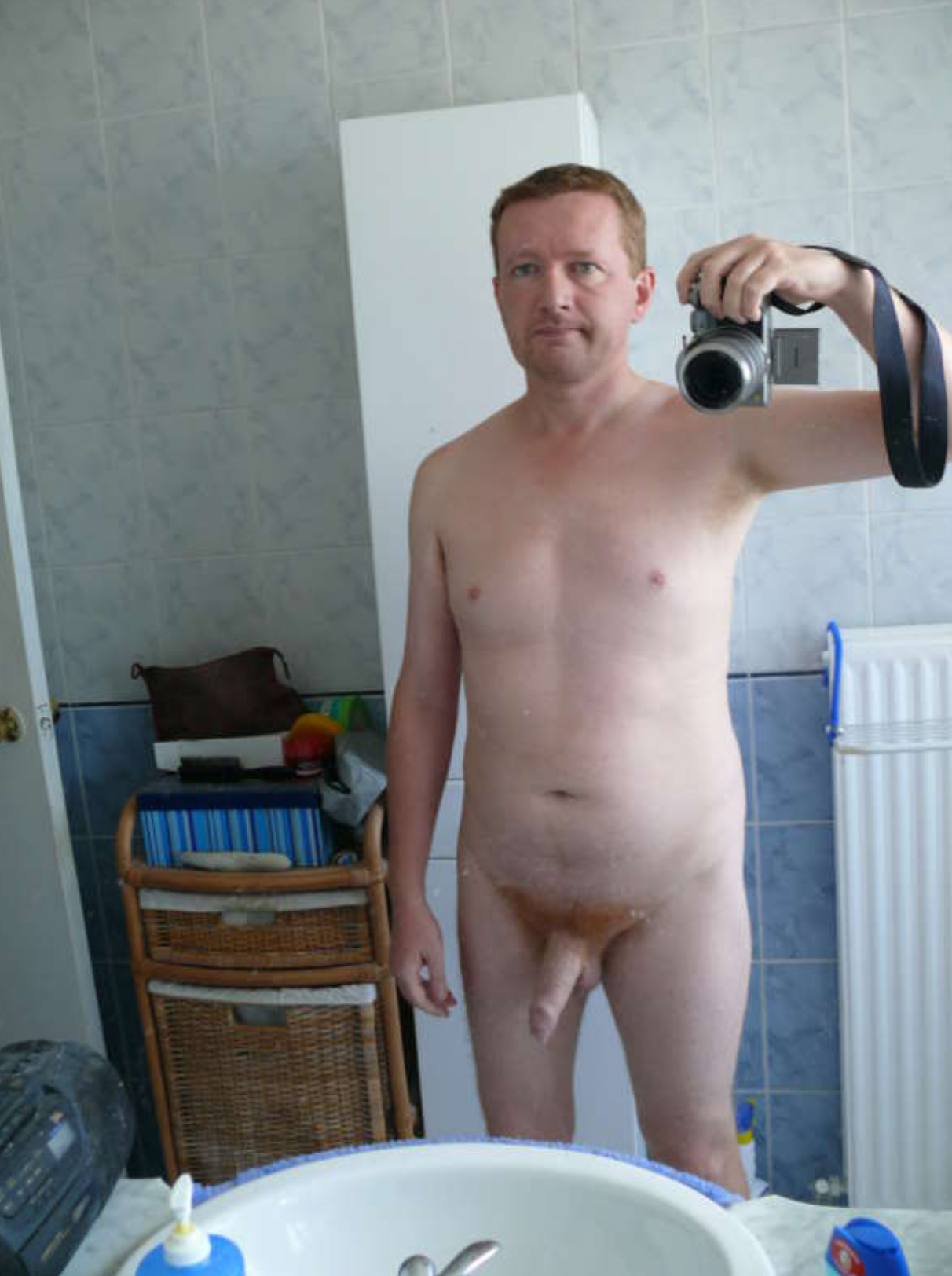 Hommes nus de partout