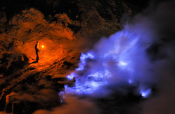 arpeggia:  Kawah Ijen, Indonesia“Kawah