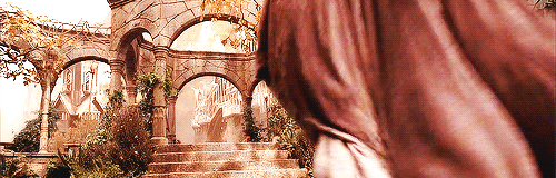 of-the-dunedain:Lotr meme: Outfits (2/3) Everything Arwen wears “Such loveliness in living thing Fro