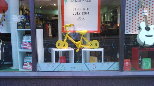 Even musicians aren’t immune from #LeTour excitement.
A very interesting display in a Leeds music shop awaiting the arrival of the historic cycle race.