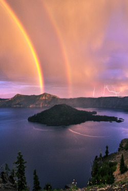 sundxwn:  Crater Lake, Rainbows, and Lightning!