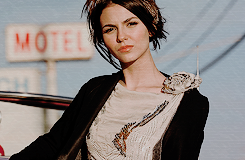 vicktoriajustice:  favourite celebrity meme »  [3/10] photoshoots↳ unknown photoshoot