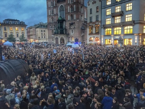 picturepowderinabottle:3.10.16  Thousands of women in black went on strike across Poland on Monday, closing down restaurants, government offices and university classes, and blocking access to the ruling party headquarters in Warsaw to protest against