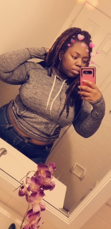 karayray1:  imjustjason:  karayray1:  Fluffy alien losin a lil bit of weight 👽    