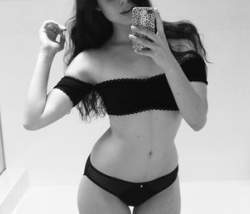 bye-belly-bloat:  thousandpetallotus on instagram
