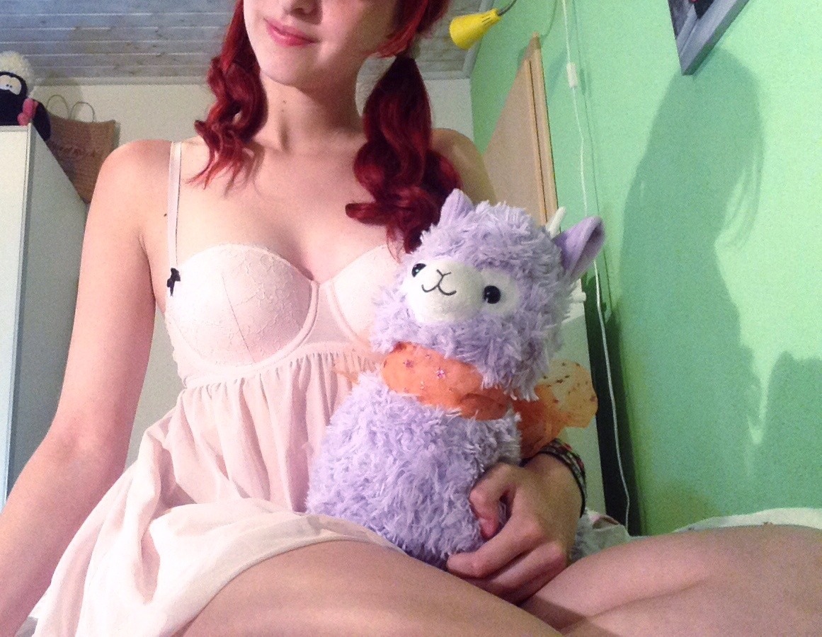 Good Little Girly