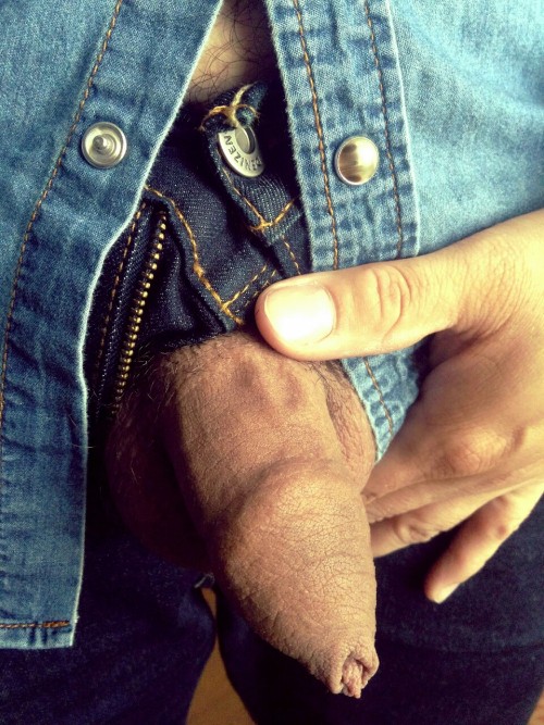 http://mrnopantsnoway.tumblr.com/post/127036696936