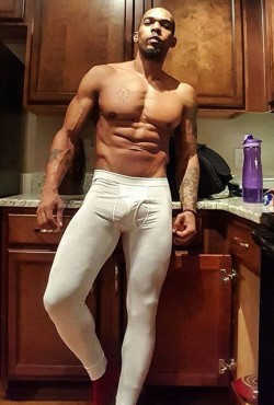 dominicanblackboy:  Sexy hot muscle ass Johnelle Lyric got a big delicious dick between his legs!😍😍😜😜