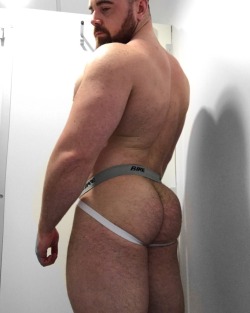 massivemusclebears:  He stood there for what was like a century, just proudly displaying his monumental ass for anyone to see. That’s when I took this pic.  As soon as my camera went off, he was on me, “YOU BETTER FUCKING ERASE THAT SHIT OR I’M