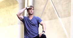 mcavoys:    Chris Hemsworth in Don’t Crack Under Pressure for TAG Heuer     Sweet
