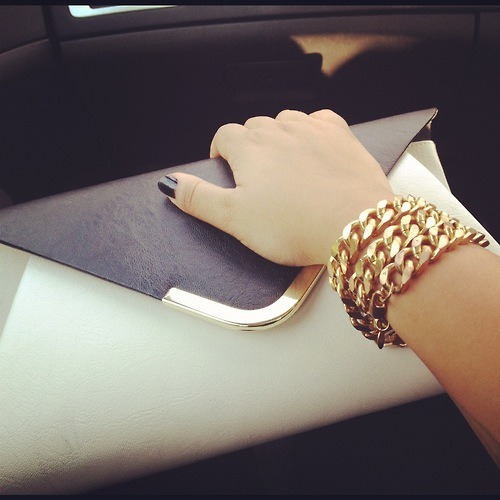 Instagram:   melin_fashion