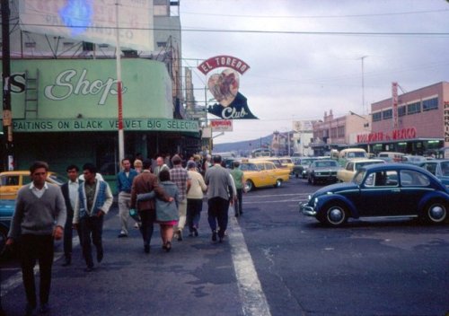 fifties-sixties-everyday-life:  Mexico, 1960s.