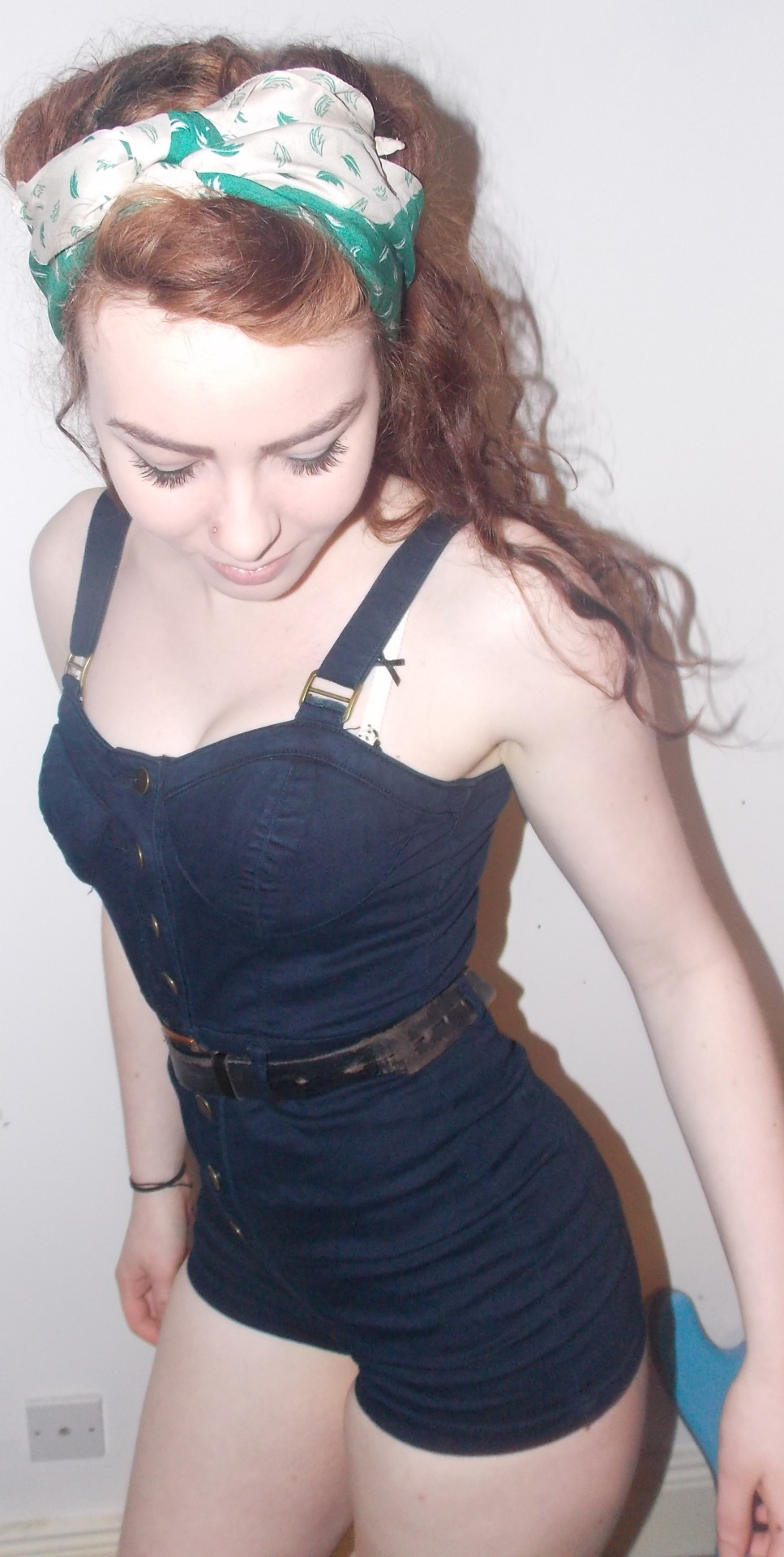 rosieivory:  dancing to some elvis