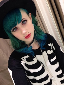 irodohieru:  My hair is fab again. ヽ(；▽；)ノ  Snugly sweater from here → http://m.sheinside.com/Black-Long-Sleeve-Skeleton-Print-Knit-Sweater-p-179013-cat-1734.html 