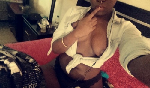 dontforgettheclit:  A little nip slip never hurt anybody 😈……..
