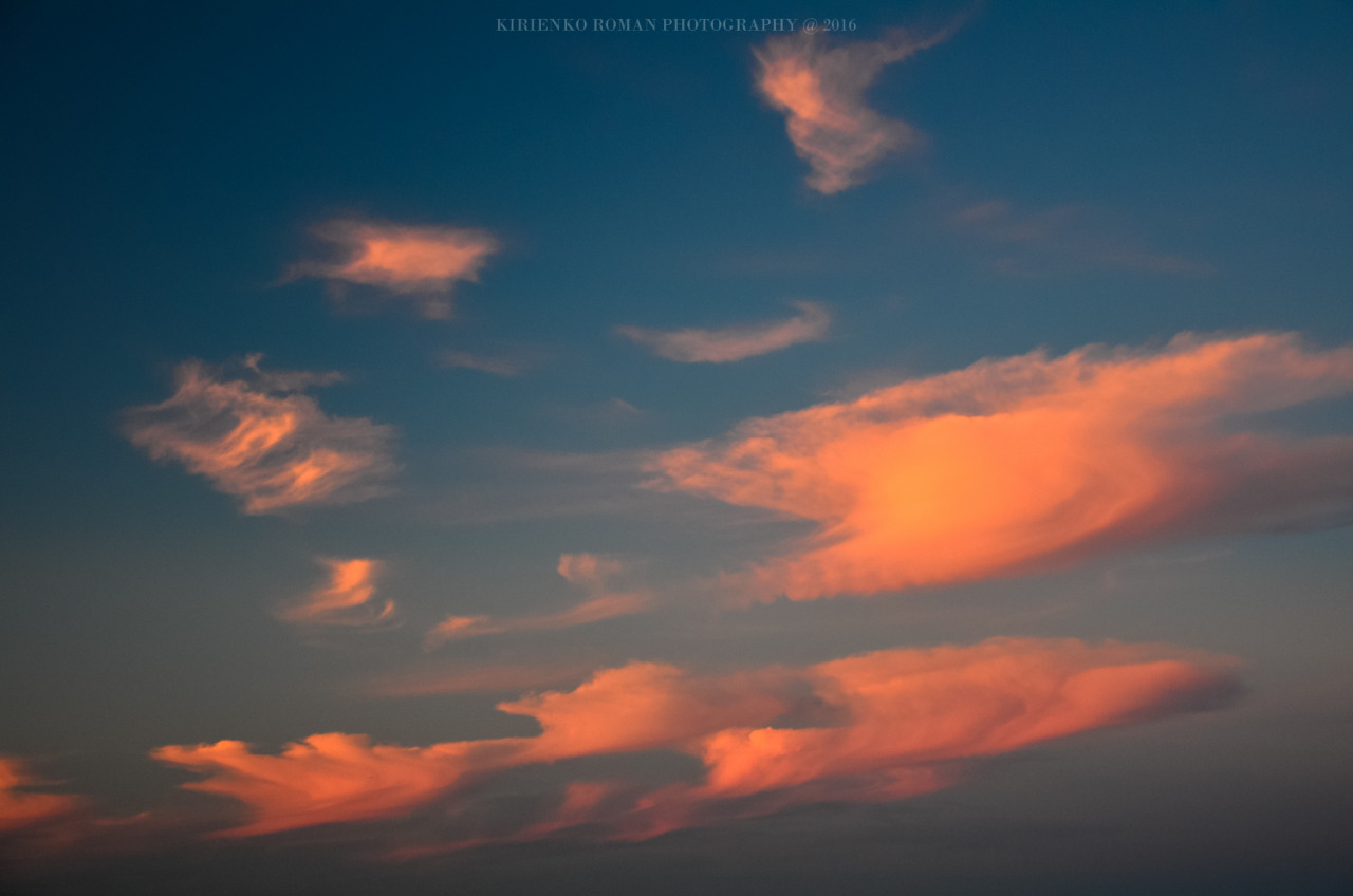 romanophoto:  Sky dance #2 photo by Kirienko Roman (romanophoto.tumblr.com) If you