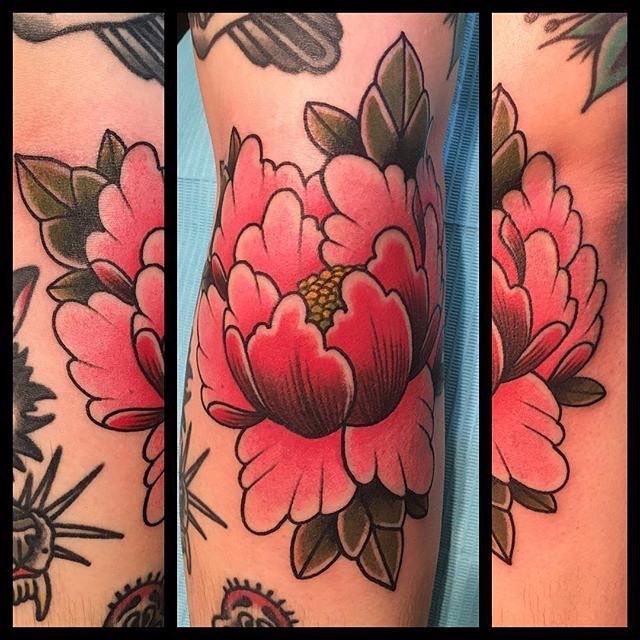 Pussykat Tattoo Parlor  Traditional peoKNEE tattoo done by  stevethompsontattoo DM him for appointments     tattoo tattoos  kneetattoo peoknee peony peonies flowertattoo floraltattoo  colortattoo girlswithtattoos traditionaltattoo 