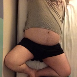 chubbyaddiction:  korndoggy:  korndoggy:  Can’t sleep, so here’s a very early Tummy Tuesday!  So close to 1000! Who wants to push me over the edge?  No problem, here we go hottie…