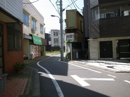 Left. Nobuyoshi Araki, Ryuseki, (Hysteric 1999 no.10)Right. West Shinjuku, Tokyo, August 2020