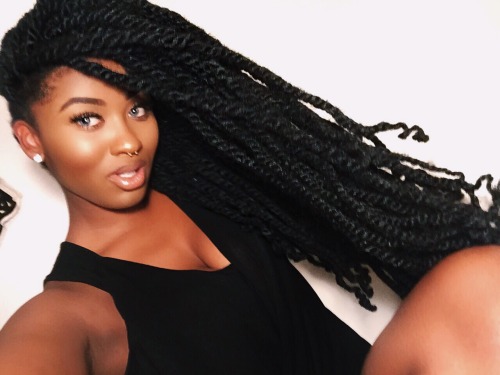 afrodesiacworldwide:    farafin    Instagram :  @bkmsang ❤️💛💚 