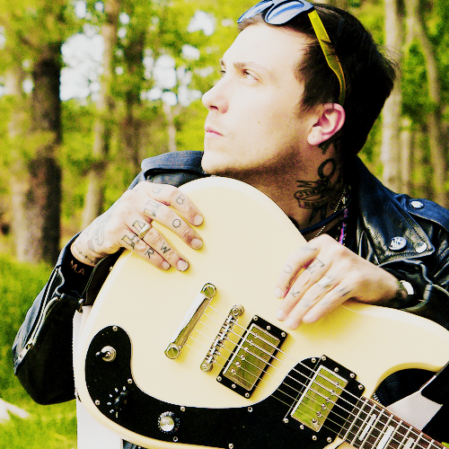 dailyfrankiero: { x }
