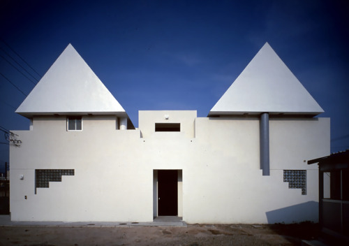 ofhouses:836. Takefumi Aida /// Toy Block House I /// Hōfu, Yamaguchi, Japan /// 1979OfHouses presen