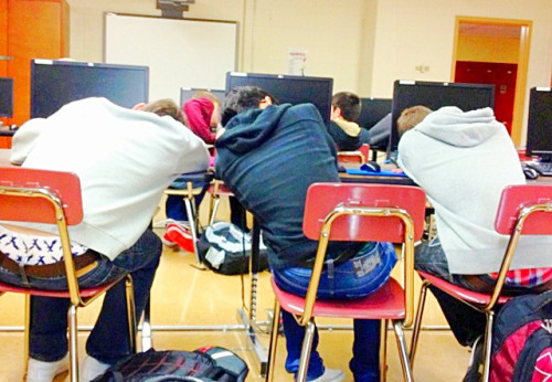 lord-poseidon3: servealphas:  DOING TIME These dudes got detention for harassing a homo. They were t