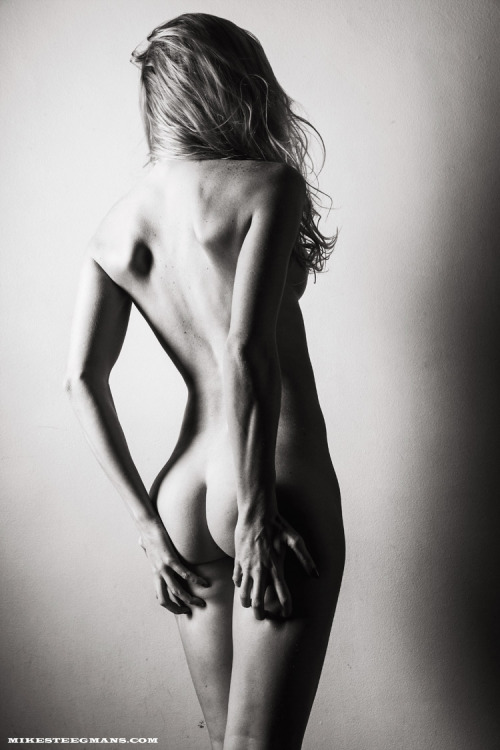 nomikerennt:  Annie at my place. Shot by: http://Mikesteegmans.com   Not Quite Naked