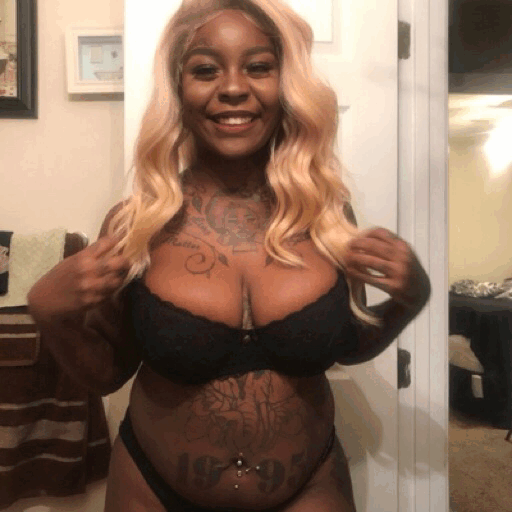 insecure-beautyy:  Have to get used to this 🦄❤️