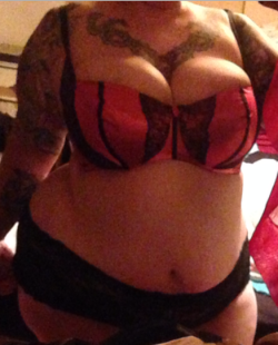 noelladeville:  I may turn this bra into a costume…but what else to pair it with?