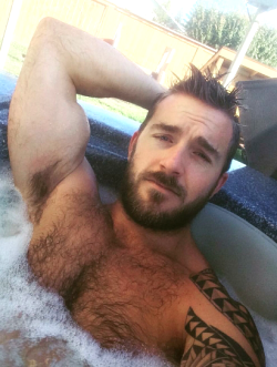 deliciouscollectionofmen:  If there is a god, please let this delicious Man be GAY