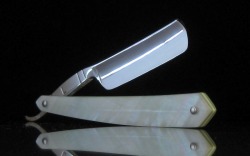 knifepics:  Straight Razor - Thiers Issard