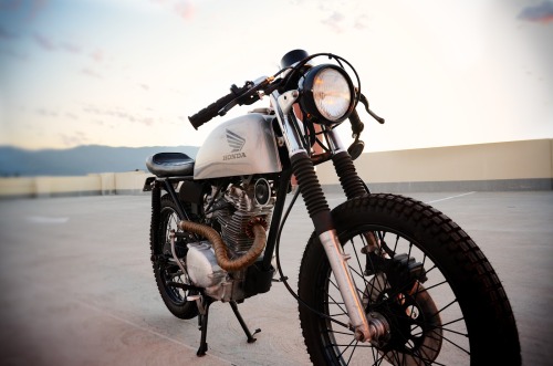 sixstringstories:  Honda cb125 cafe