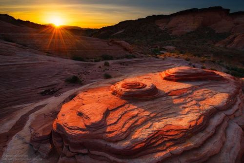 staceythinx:  A reminder of how beautiful this planet is from photographer Greg Boratyn