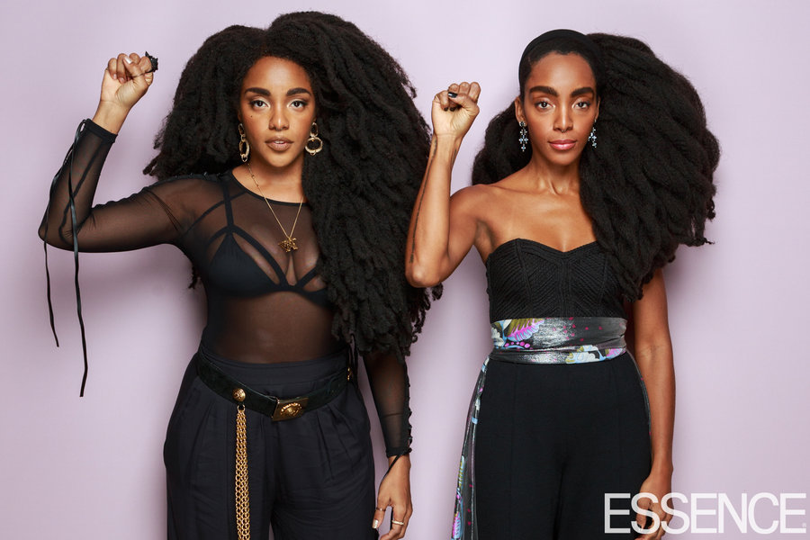 securelyinsecure:    Essence Black Women In Hollywood Awards’ Photo Booth