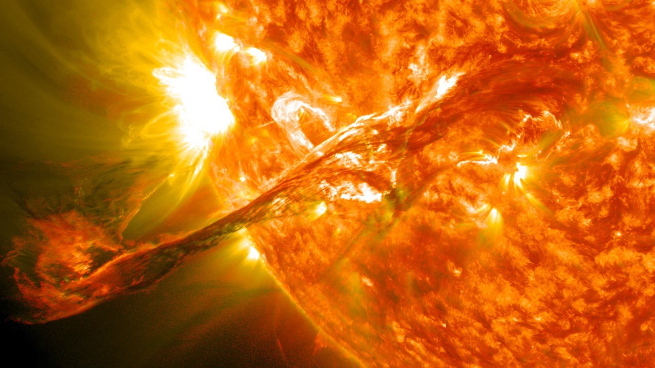 just&ndash;space:  Magnificent Coronal Mass Ejection Erupts from the Sun 