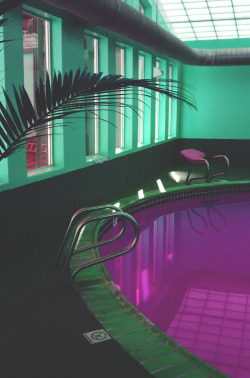 mvchines:  Edit of a pool I was at tonight