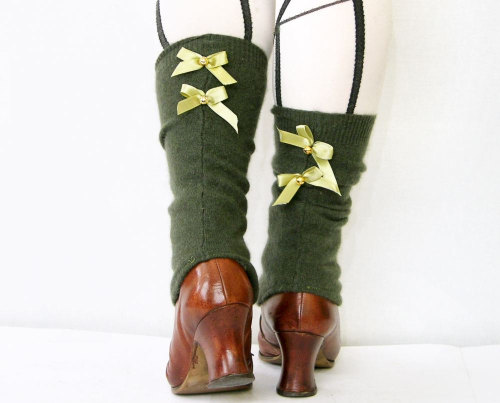 lenascakes:  olive green spats leg warmers ribbons and buttons shoe covers recycled cashmere army gr